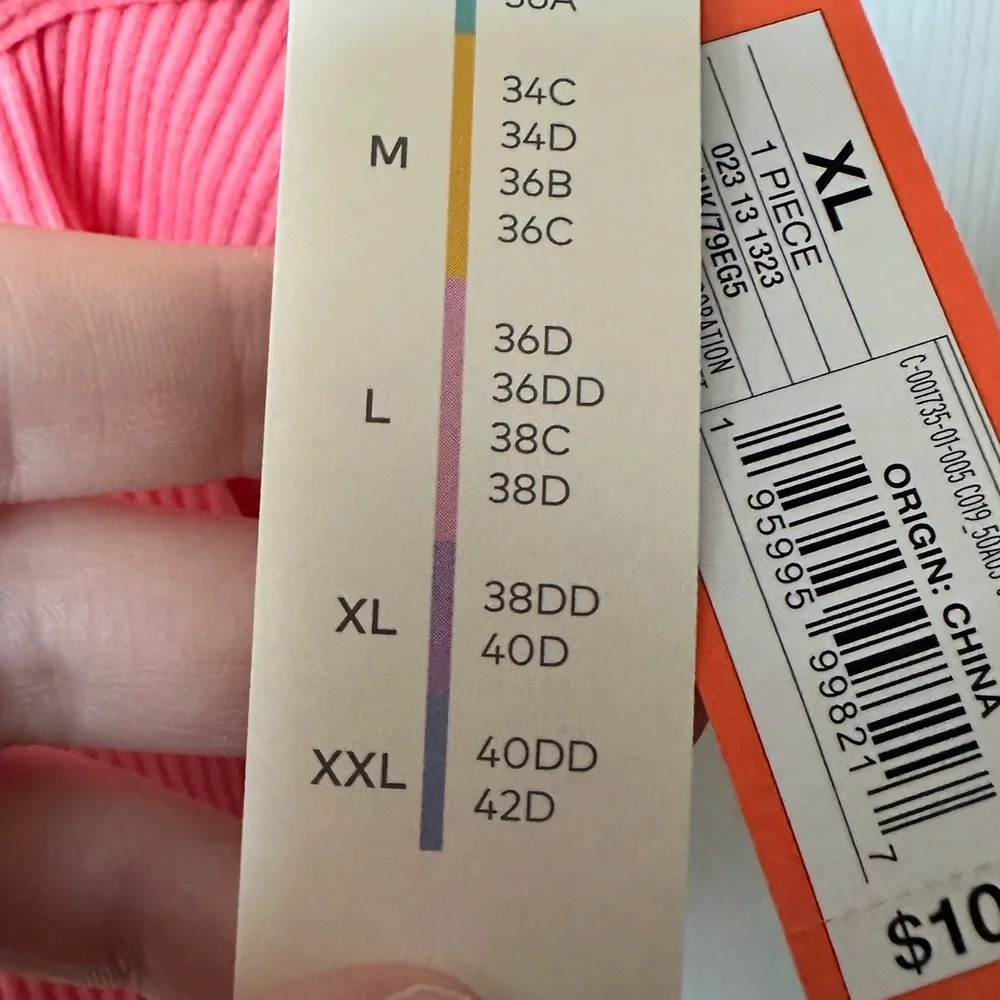 Target Tanktop - Picture 4 of 4